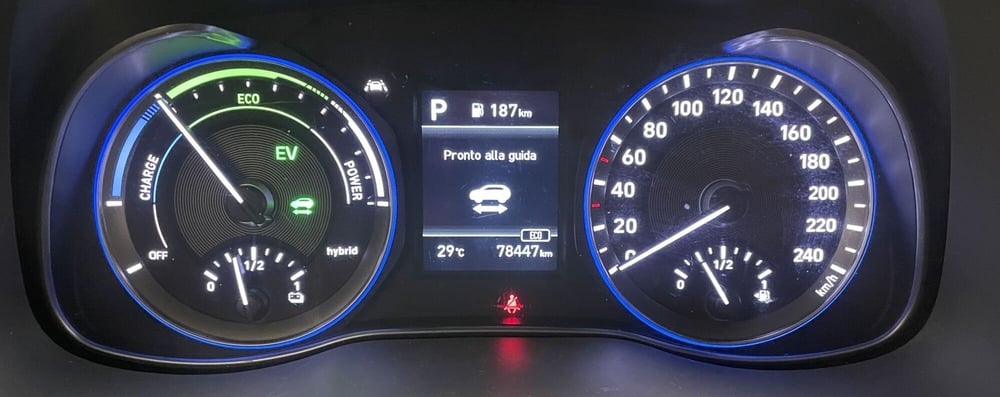 Hyundai Kona usata a Novara (15)