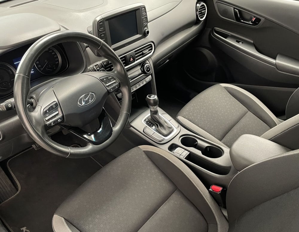 Hyundai Kona usata a Novara (7)