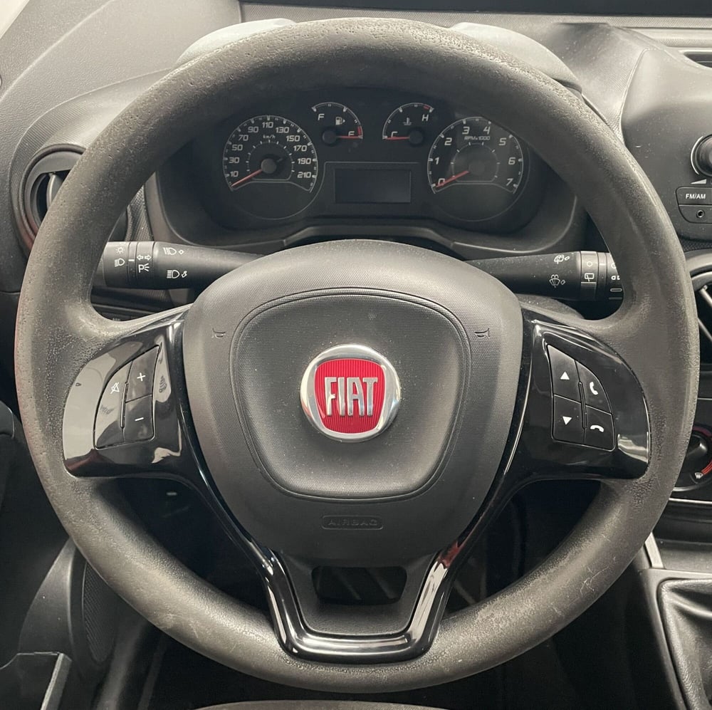 Fiat QUBO usata a Novara (15)
