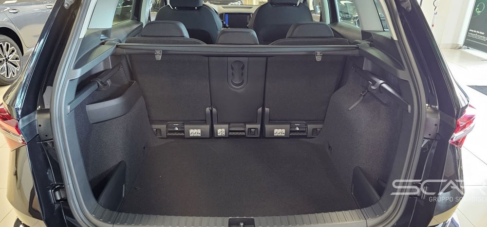 Skoda Karoq nuova a Livorno (13)