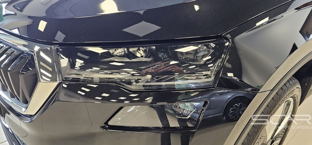Skoda Karoq nuova a Livorno (9)