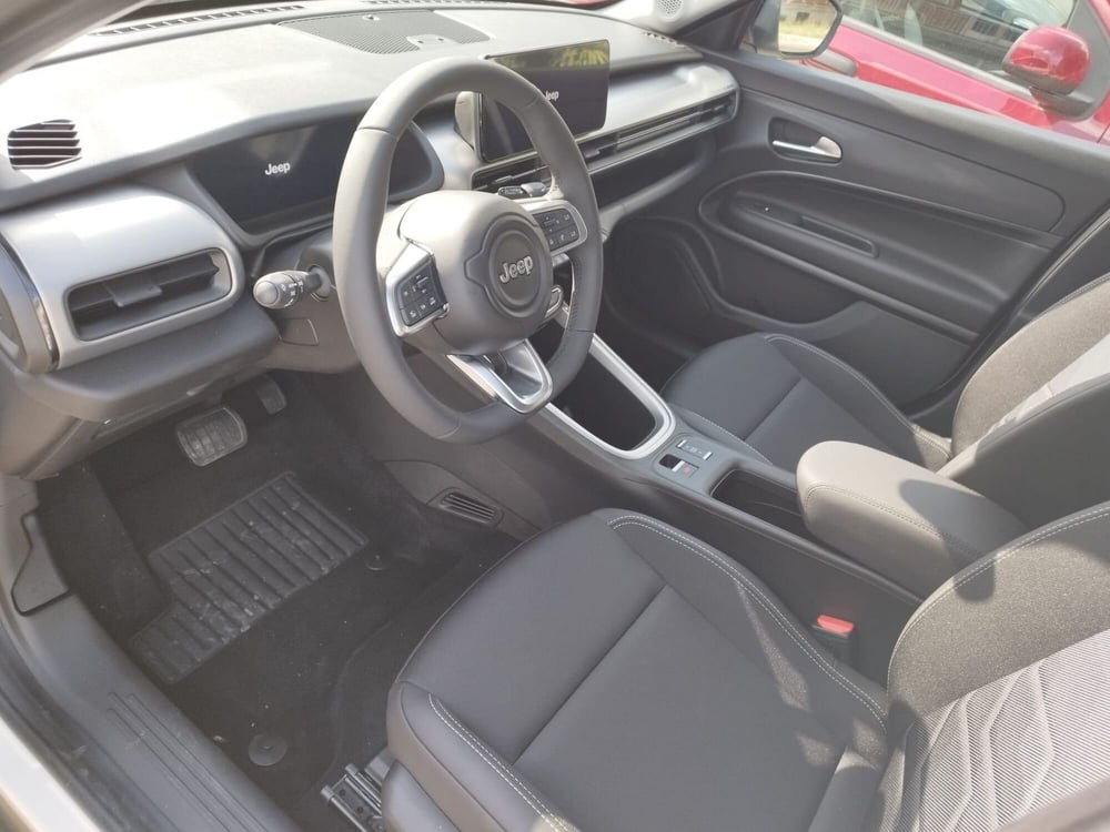 Jeep Avenger nuova a Reggio Emilia (10)