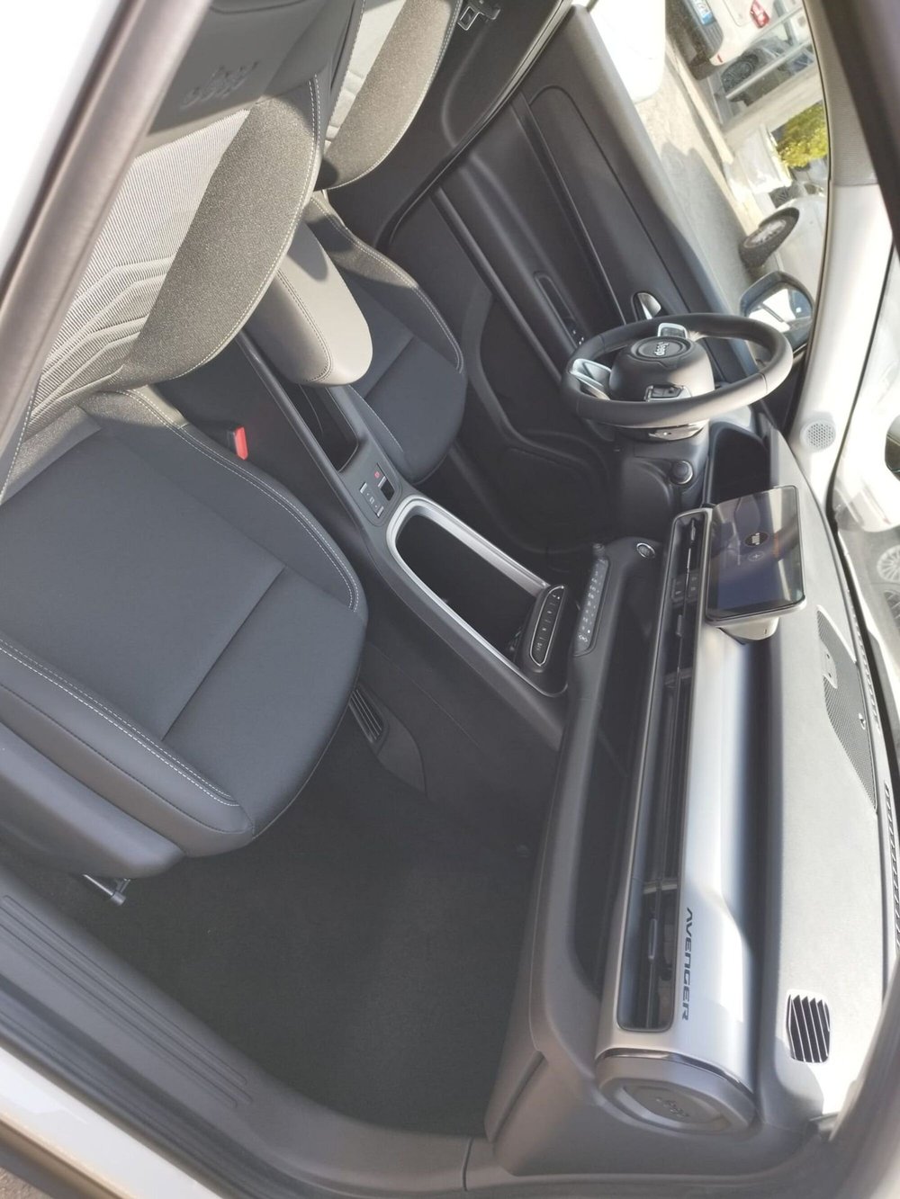 Jeep Avenger nuova a Reggio Emilia (12)