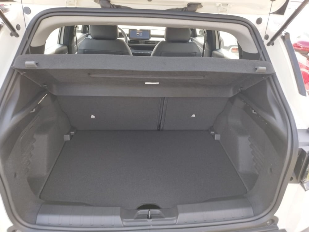 Jeep Avenger nuova a Reggio Emilia (15)