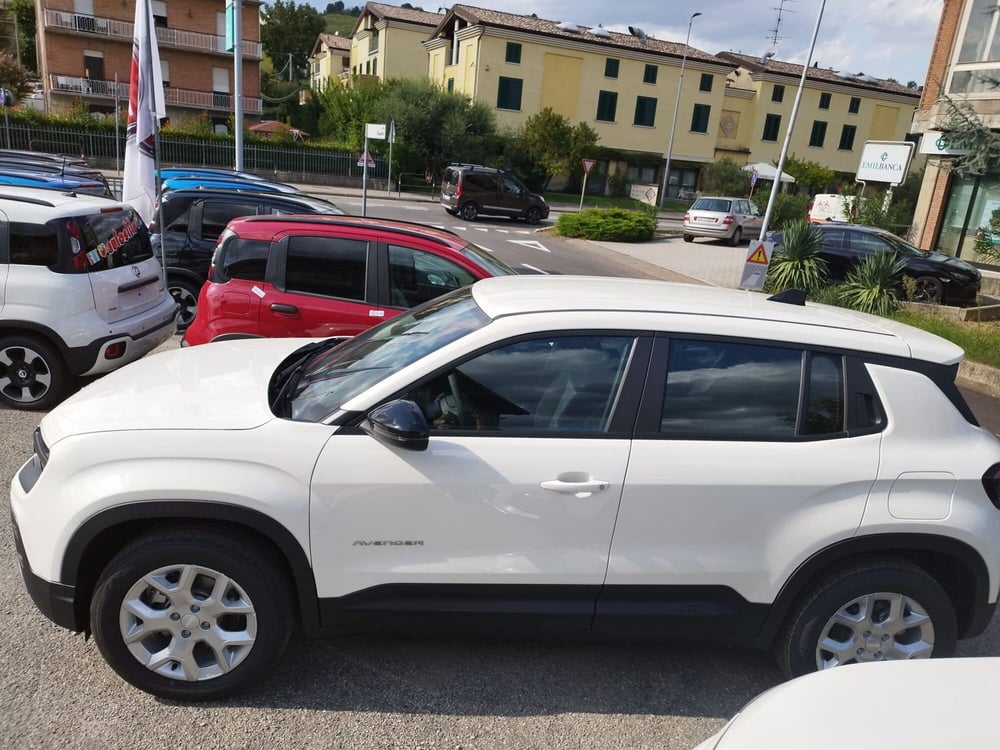 Jeep Avenger nuova a Reggio Emilia (8)