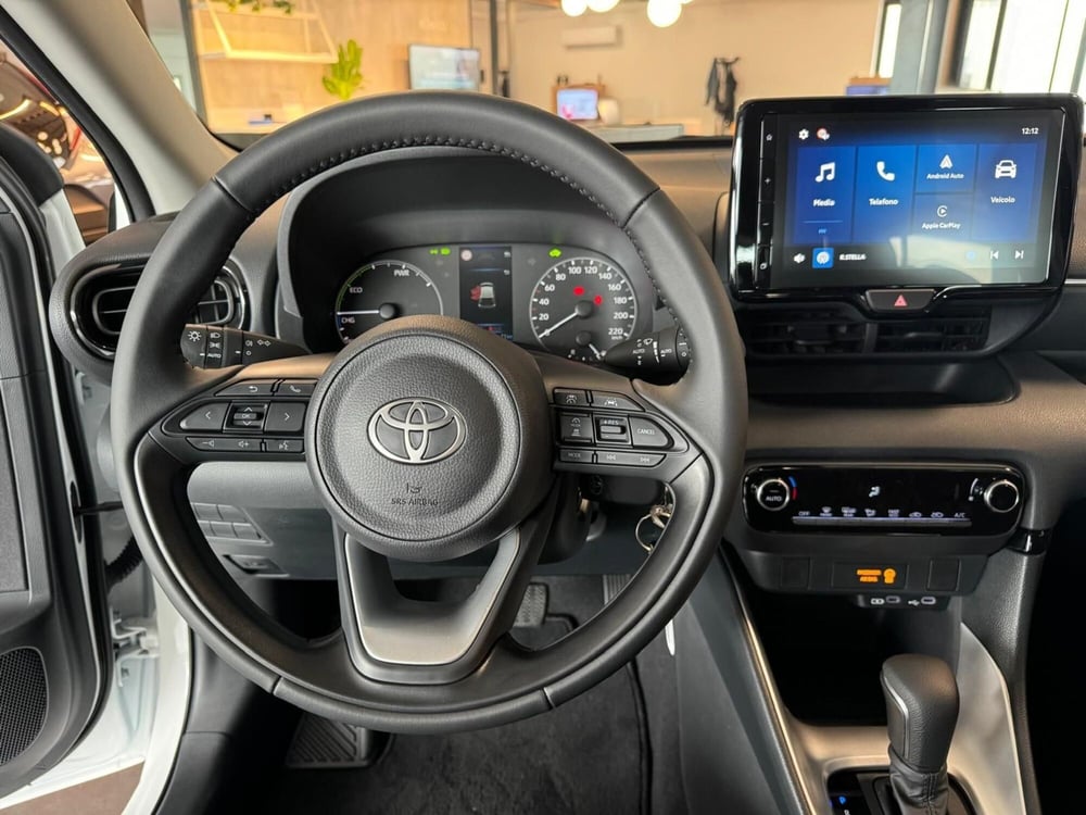 Toyota Yaris nuova a Modena (10)