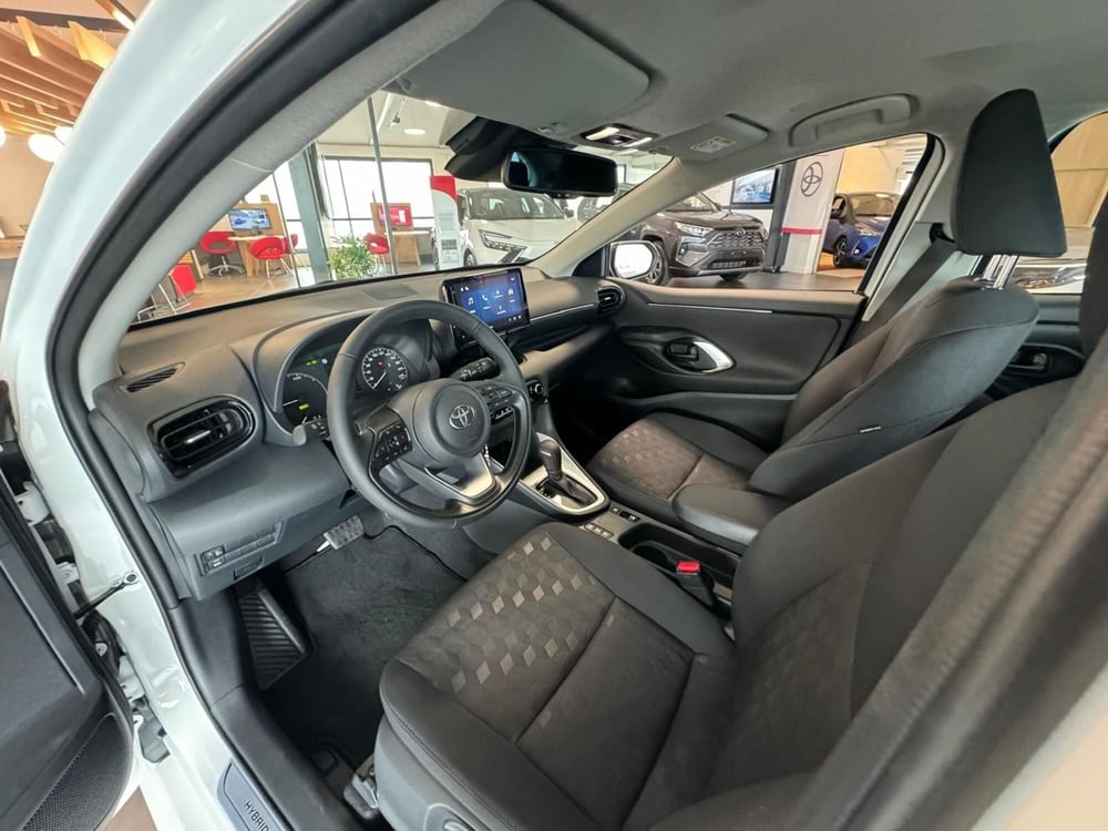 Toyota Yaris nuova a Modena (11)