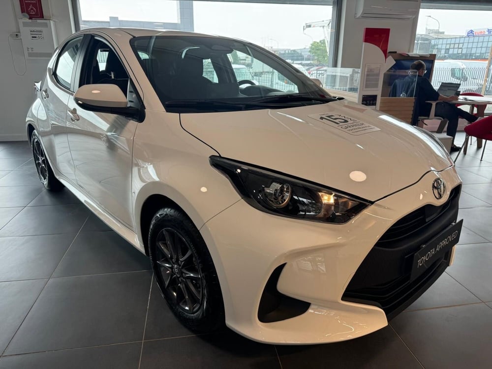 Toyota Yaris nuova a Modena (4)