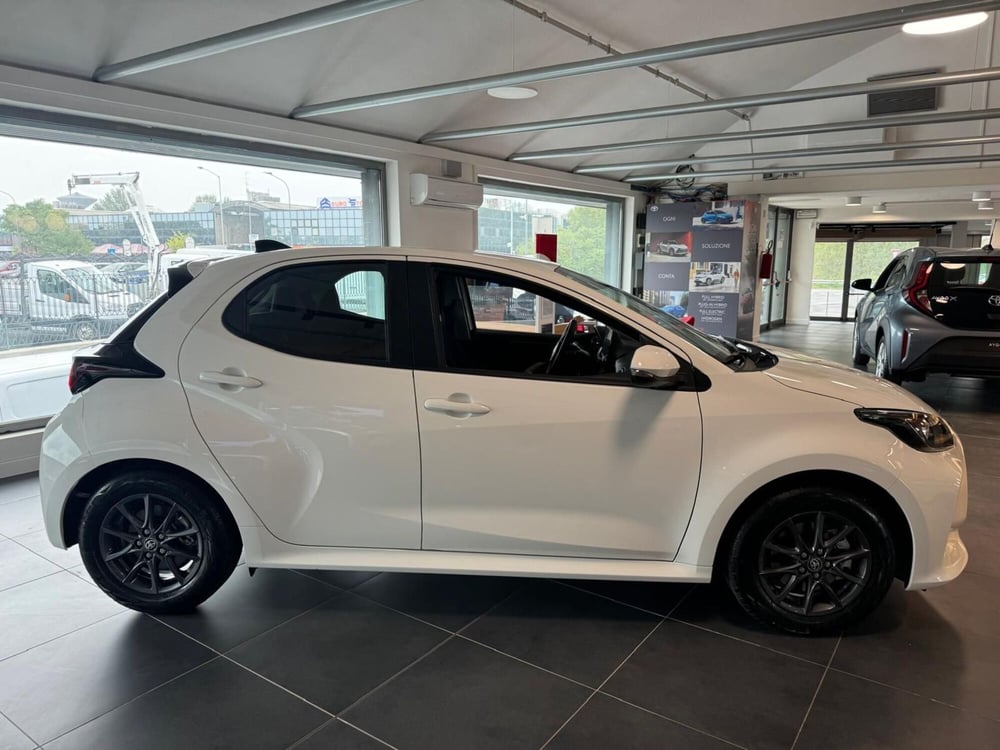 Toyota Yaris nuova a Modena (5)