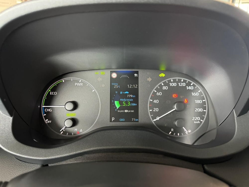 Toyota Yaris nuova a Modena (9)