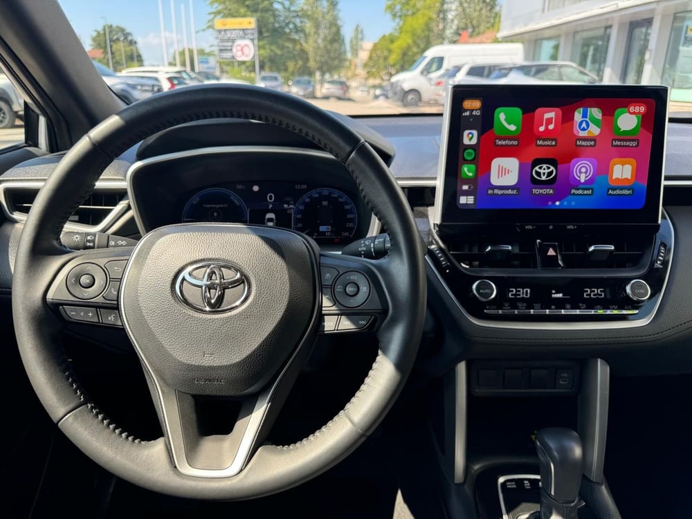Toyota Corolla Cross Hybrid usata a Modena (11)