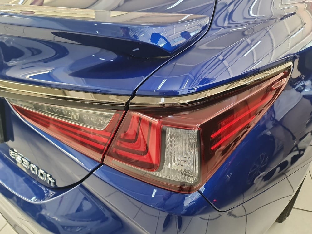 Lexus ES usata a Bologna (14)