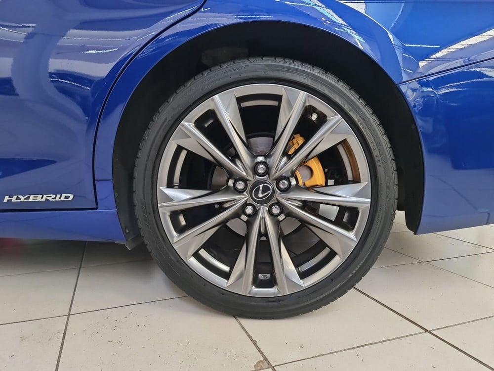 Lexus ES usata a Bologna (7)