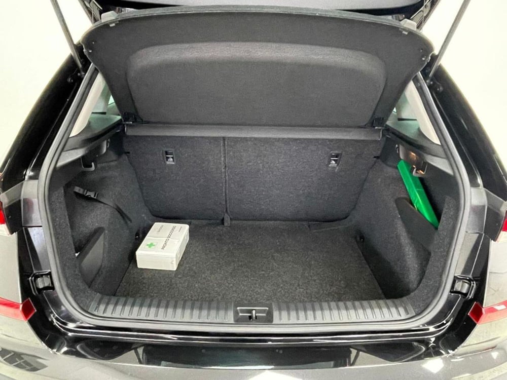 Skoda Kamiq usata a Como (19)