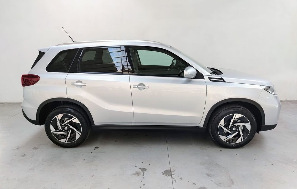 Suzuki Vitara nuova a Rovigo (12)