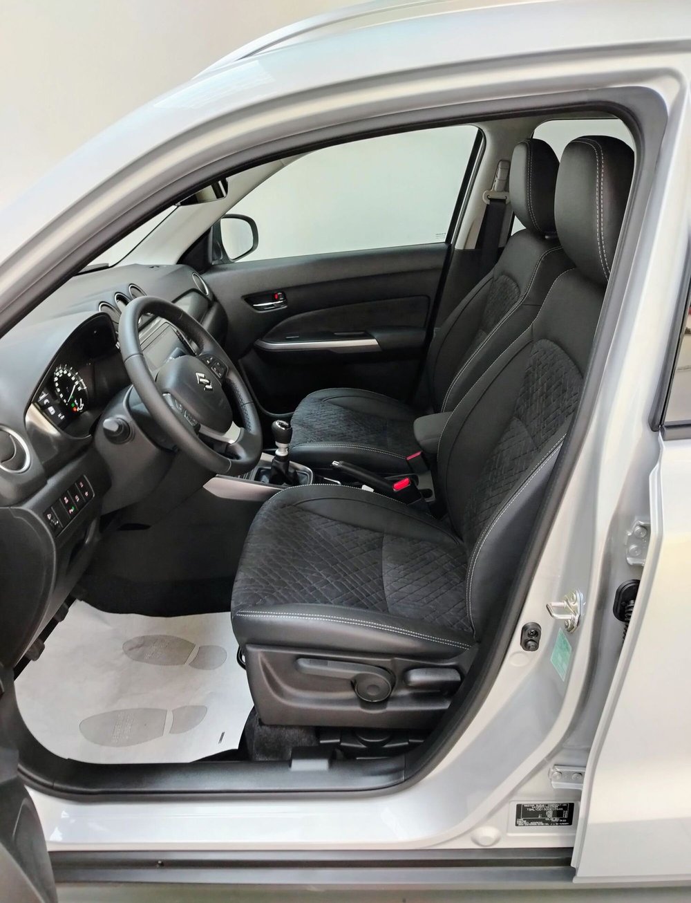 Suzuki Vitara nuova a Rovigo (7)