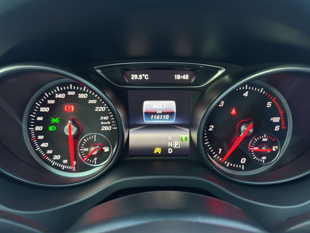 Mercedes-Benz GLA SUV usata a Cosenza (11)