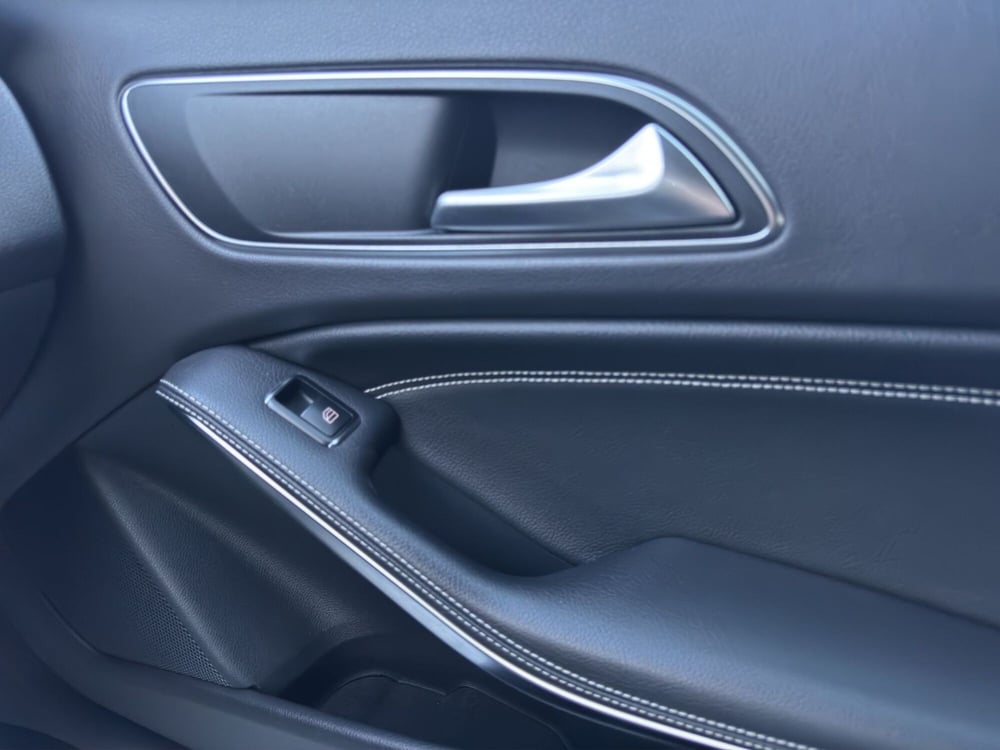 Mercedes-Benz GLA SUV usata a Cosenza (17)