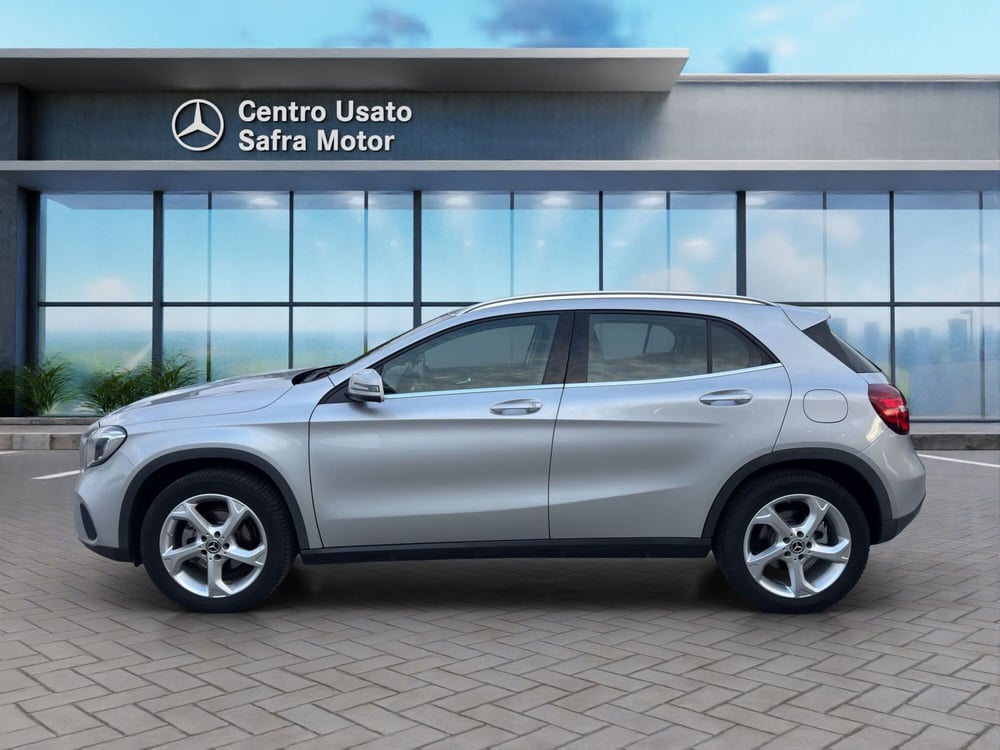 Mercedes-Benz GLA SUV usata a Cosenza (3)