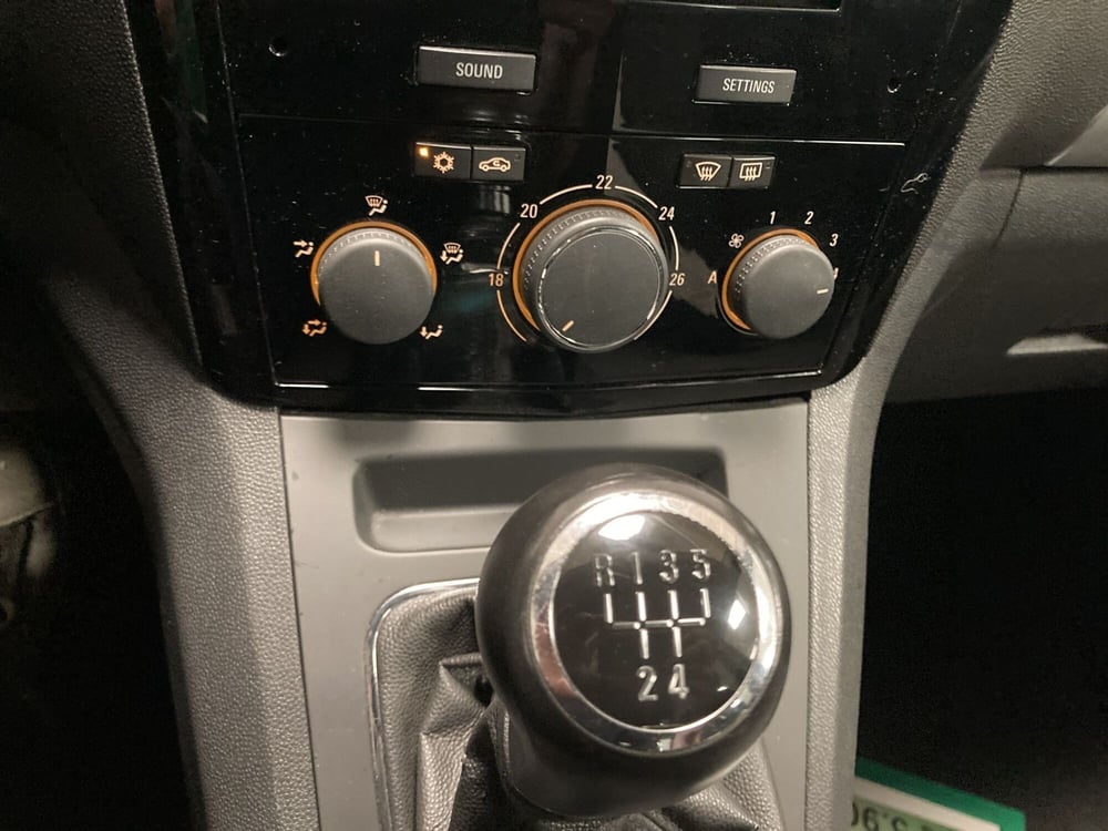 Opel Zafira usata a Torino (14)