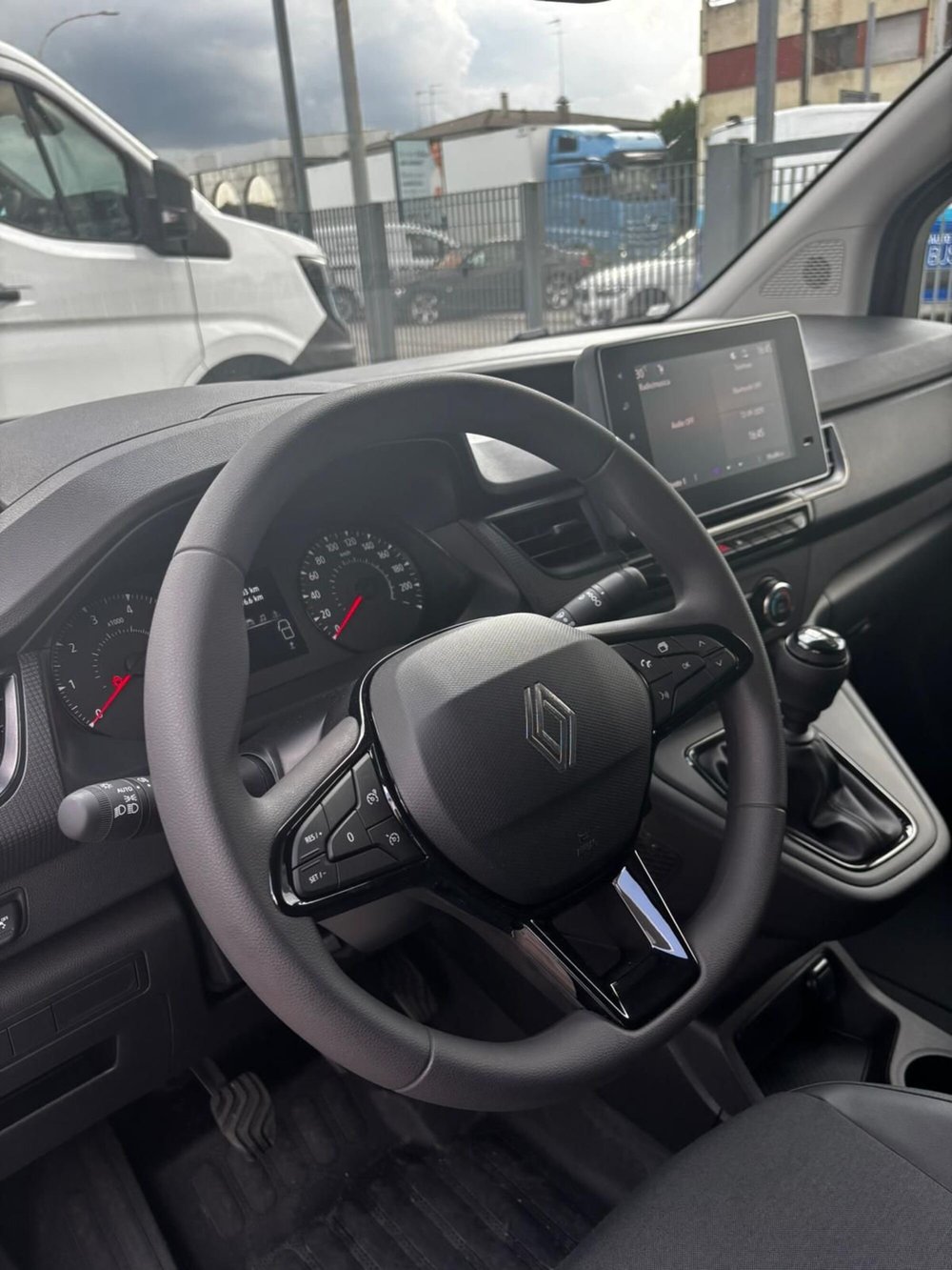 Renault Kangoo nuova a Treviso (11)