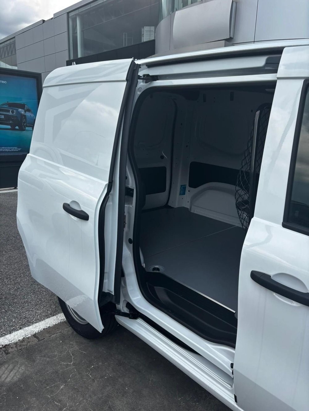Renault Kangoo nuova a Treviso (14)