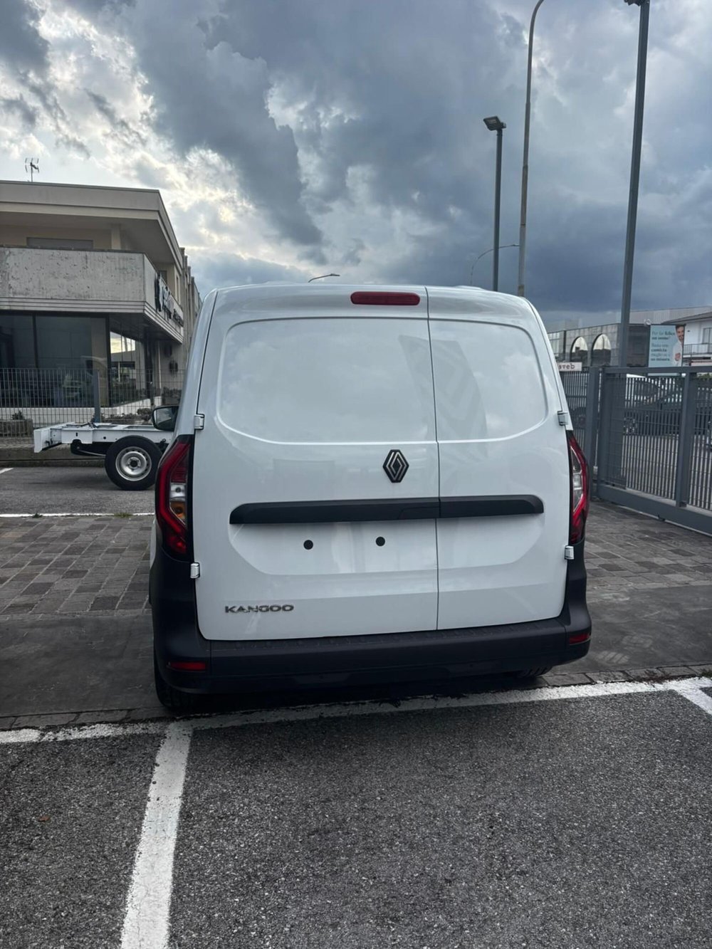 Renault Kangoo nuova a Treviso (4)