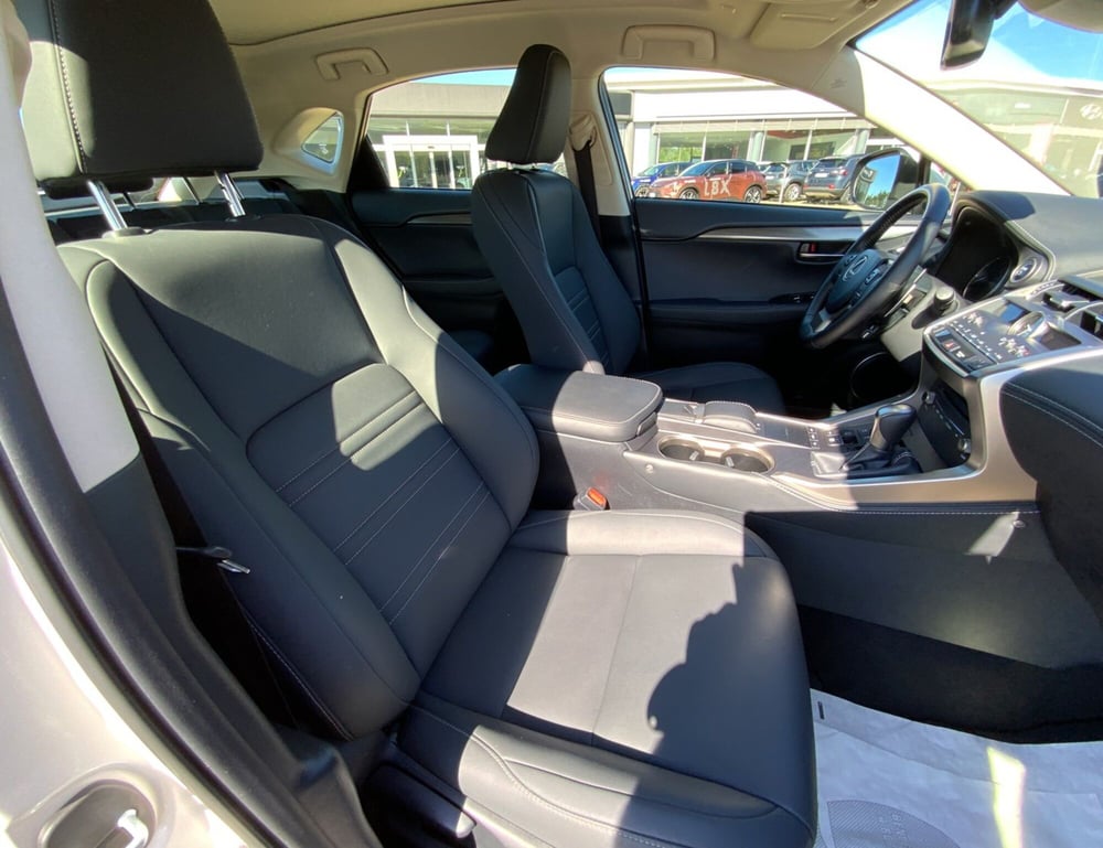 Lexus NX usata a Perugia (8)