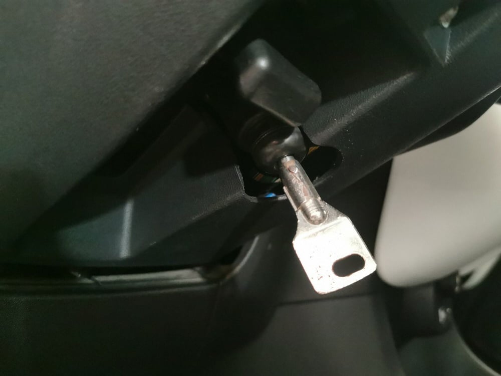 Peugeot 108 usata a Taranto (15)