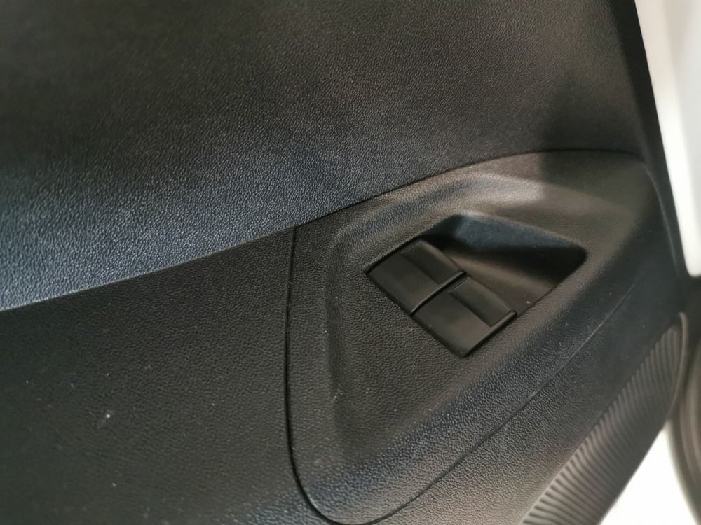 Peugeot 108 usata a Taranto (16)
