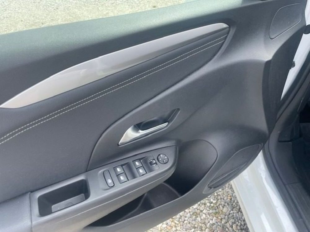 Opel Corsa usata a Prato (11)