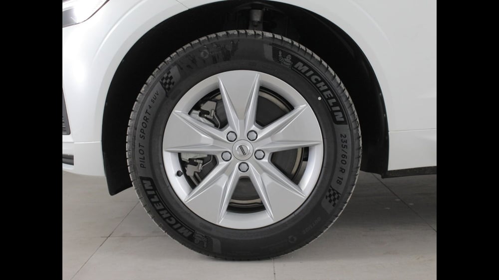Volvo XC60 nuova a Palermo (11)