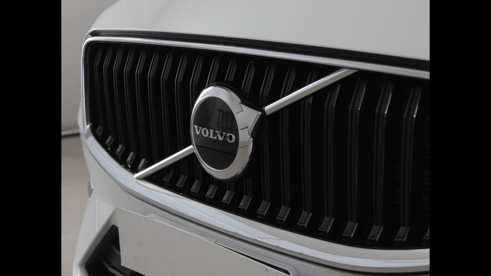 Volvo XC60 nuova a Palermo (17)