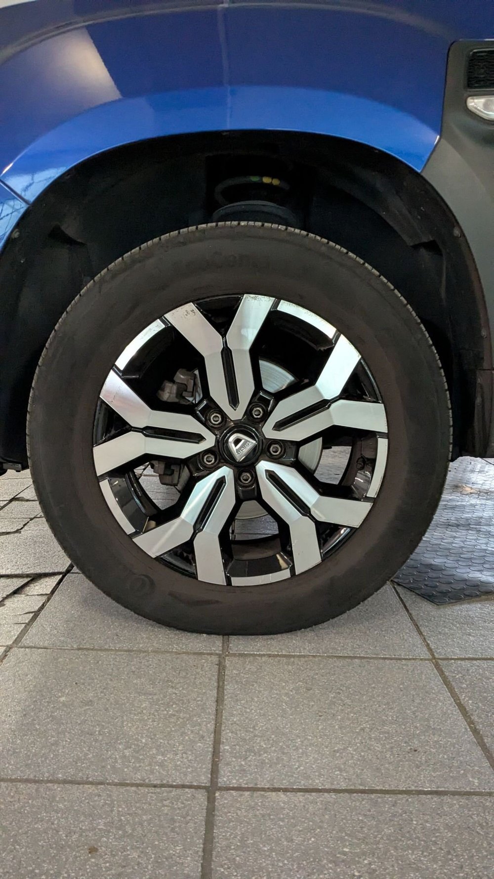 Dacia Duster usata a Milano (12)