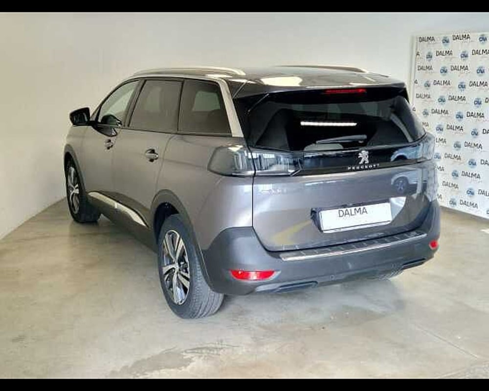 Peugeot 5008 usata a Milano (13)