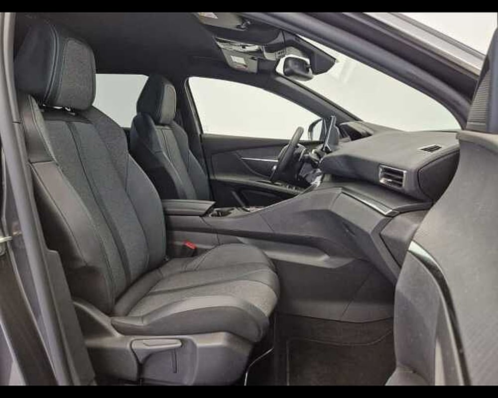 Peugeot 5008 usata a Milano (6)