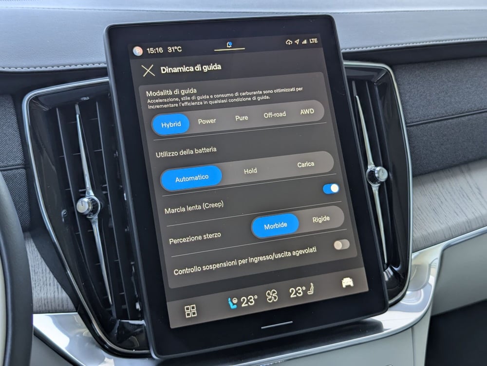 Volvo XC90 usata a Pescara (18)