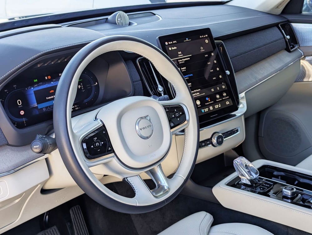 Volvo XC90 usata a Pescara (8)