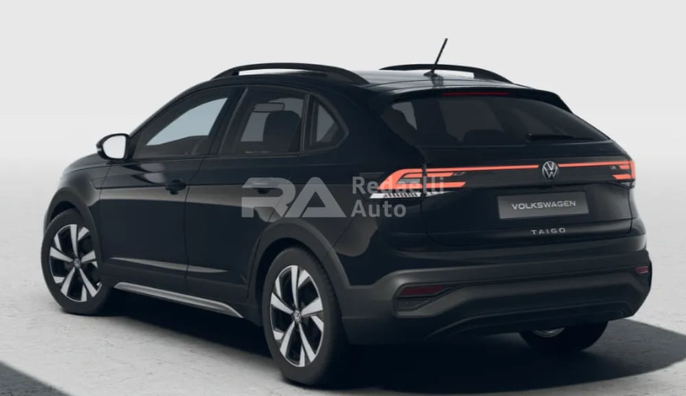 Volkswagen Taigo nuova a Lecco (3)