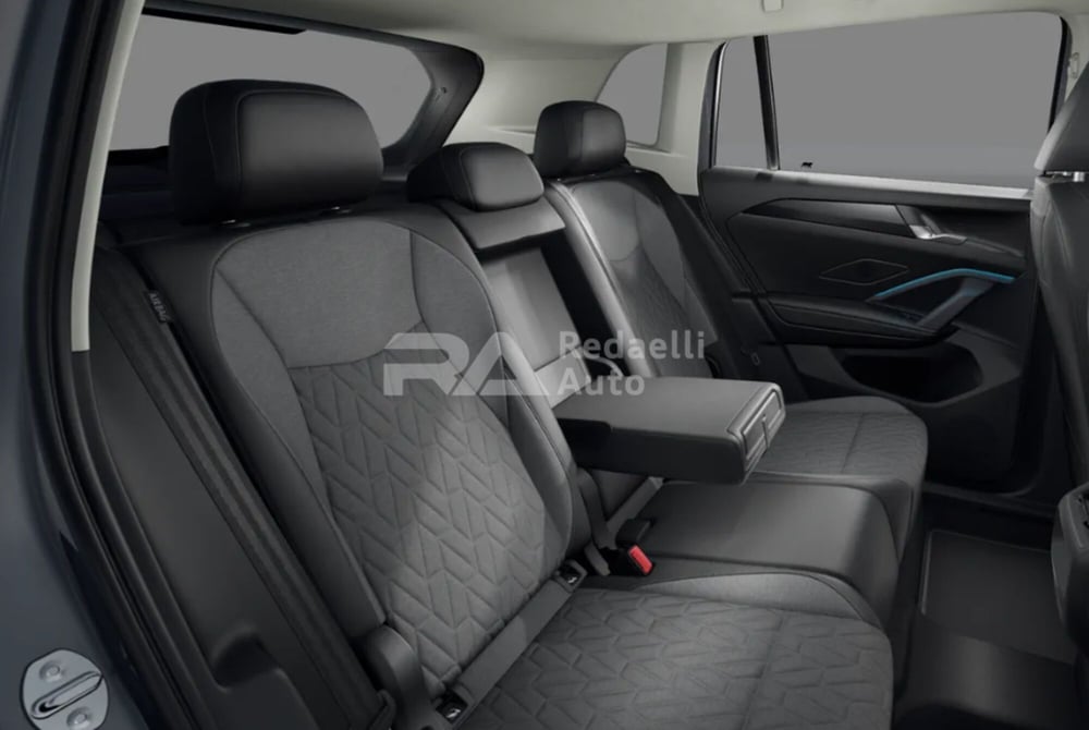 Volkswagen Tiguan nuova a Lecco (8)