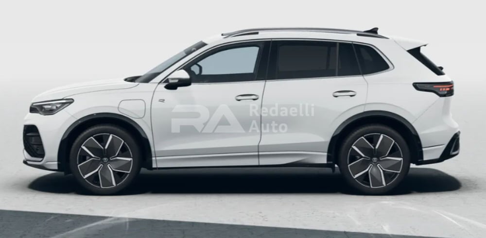 Volkswagen Tiguan nuova a Lecco (2)