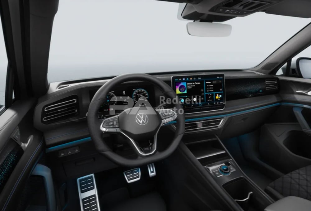 Volkswagen Tiguan nuova a Lecco (6)