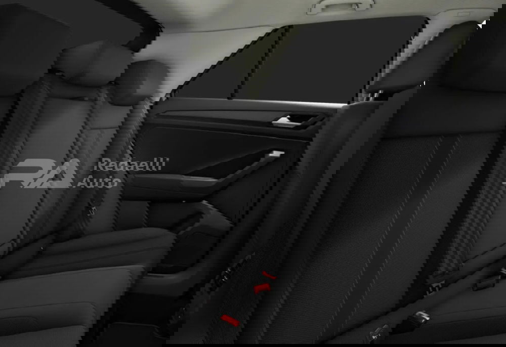 Volkswagen T-Roc nuova a Lecco (7)