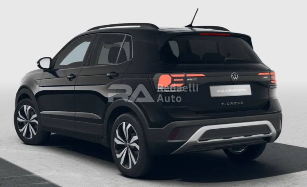 Volkswagen T-Cross nuova a Lecco (3)