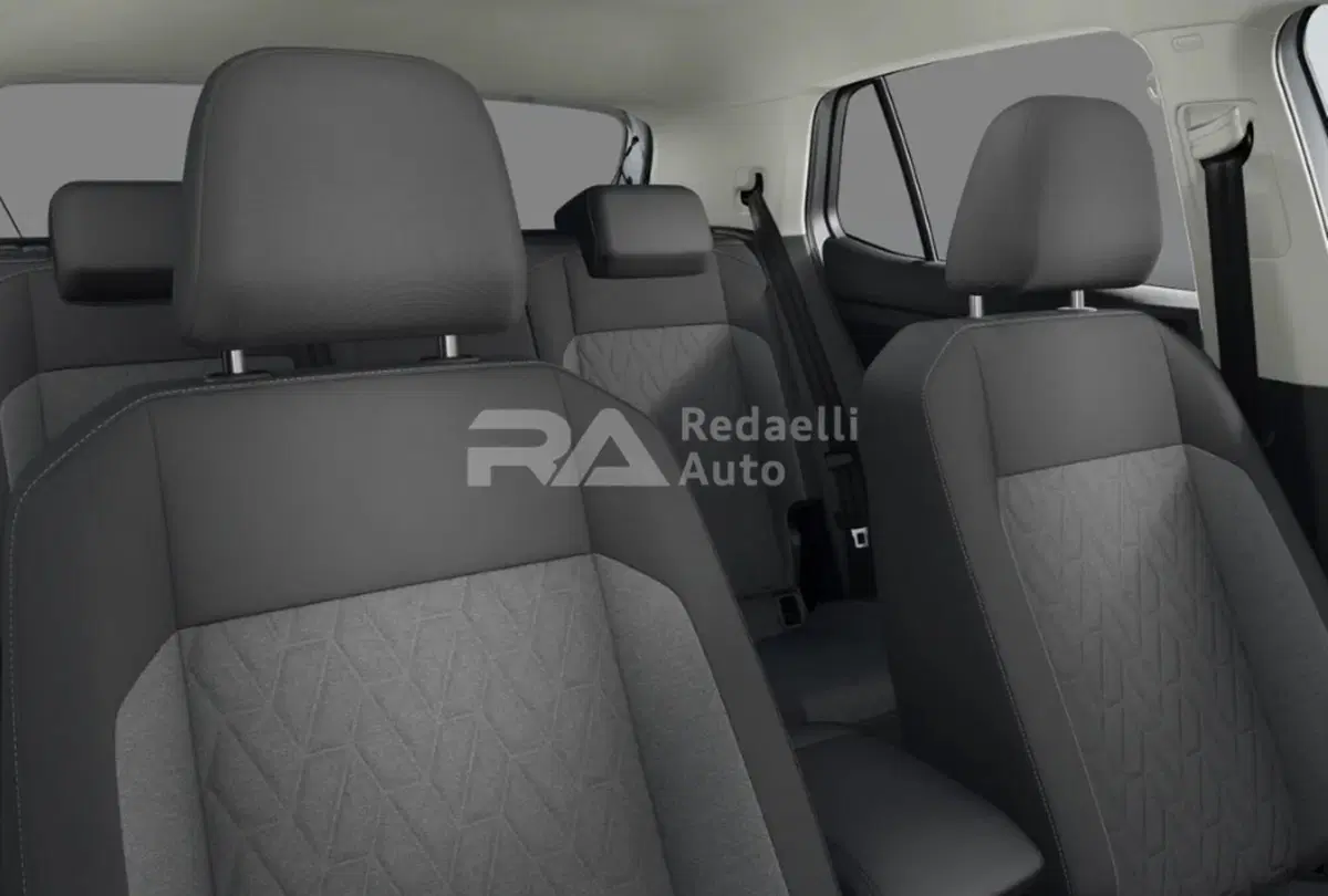 Volkswagen T-Cross nuova a Lecco (5)