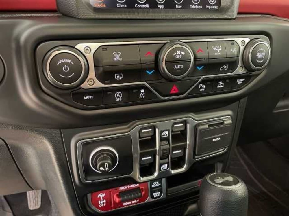 Jeep Wrangler Unlimited usata a Pistoia (15)
