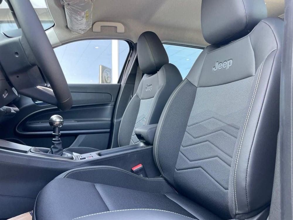 Jeep Avenger nuova a Ancona (11)