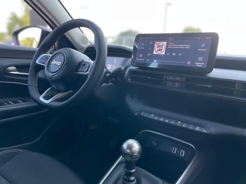 Jeep Avenger nuova a Ancona (19)