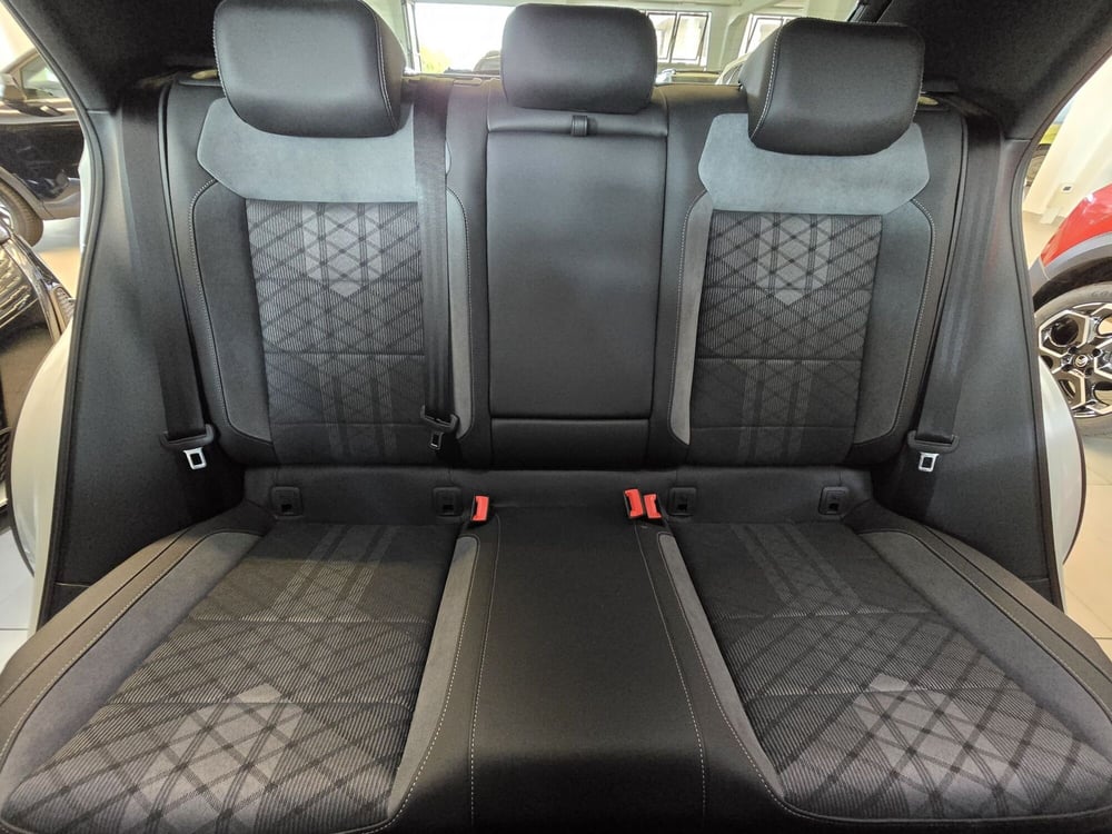 Volkswagen T-Roc usata a Rimini (12)