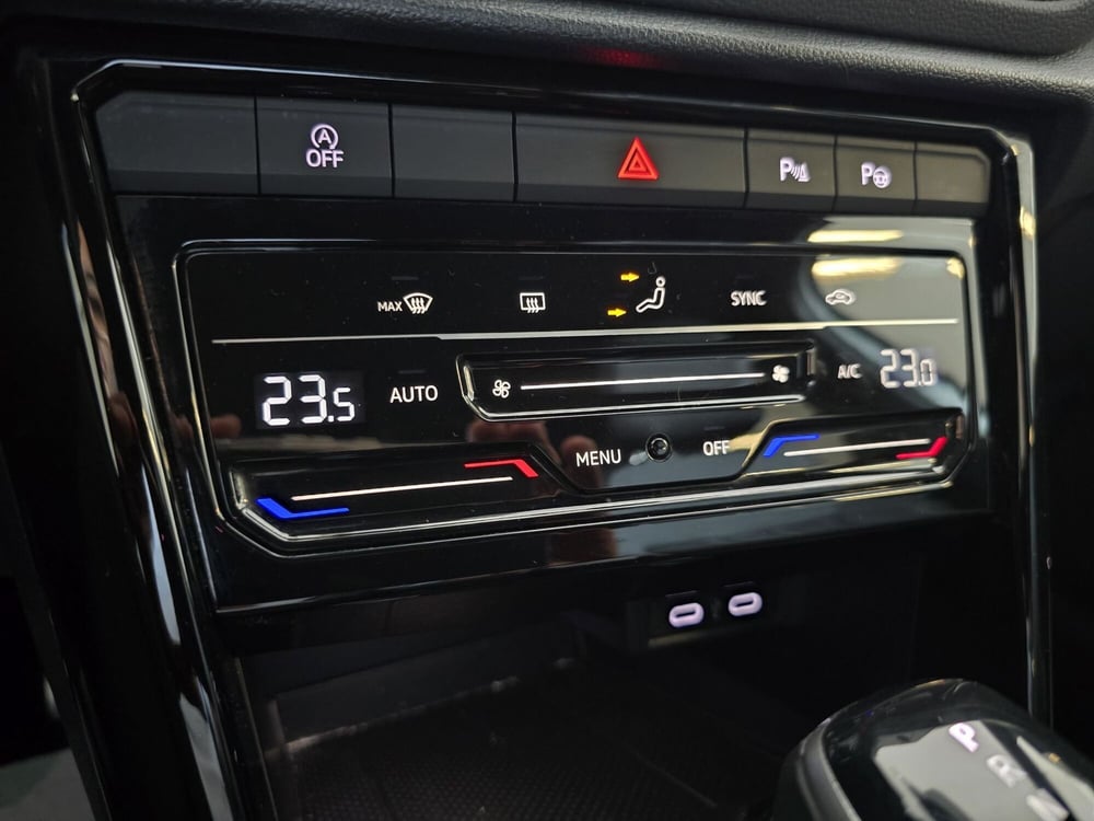 Volkswagen T-Roc usata a Rimini (15)